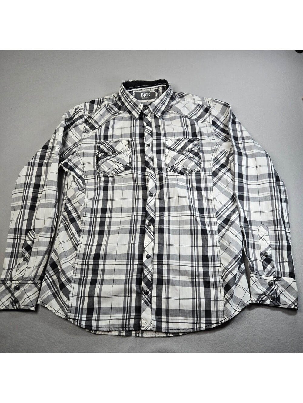 BKE Athletic Fit Men's L Long Sleeve Plaid Western Pearl Snap Button Down Shirt